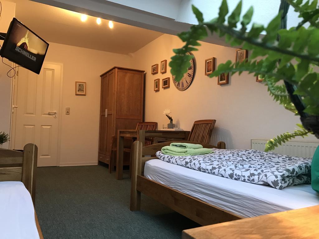 Leezdorfer Hof Hotel Luaran gambar